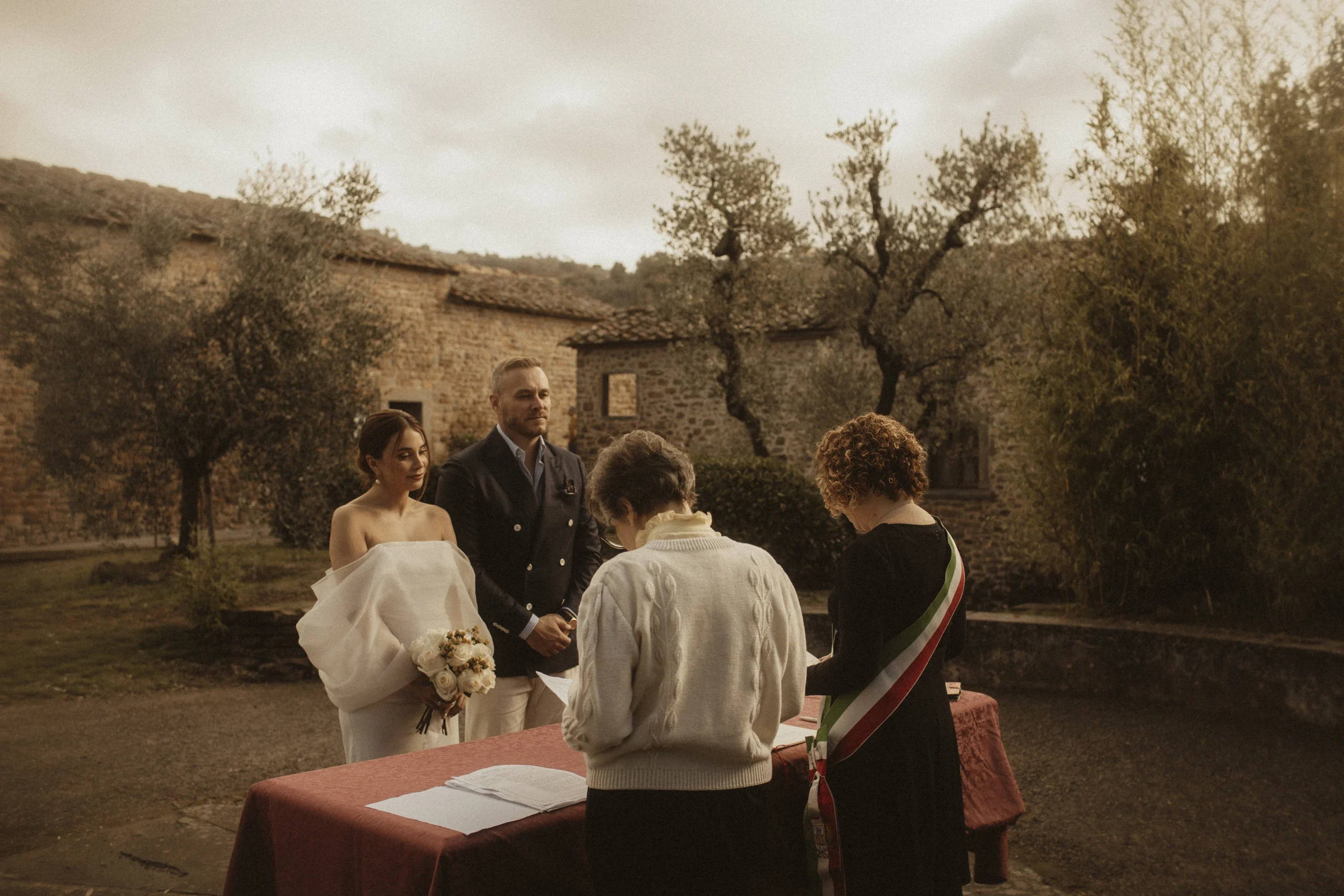 Outdoor Civil Wedding in Tuscany